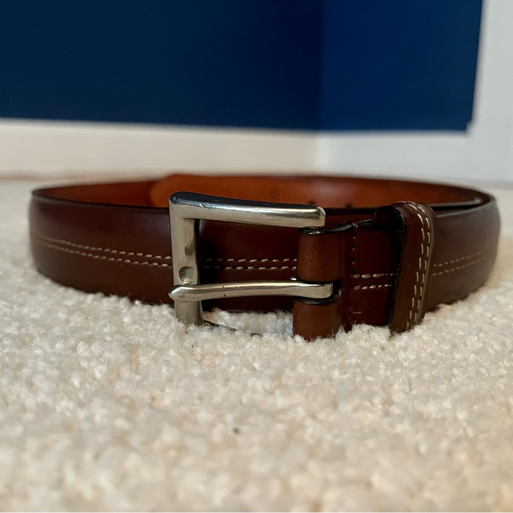 Coach men’s brown leather belt with stitching Sz 34”